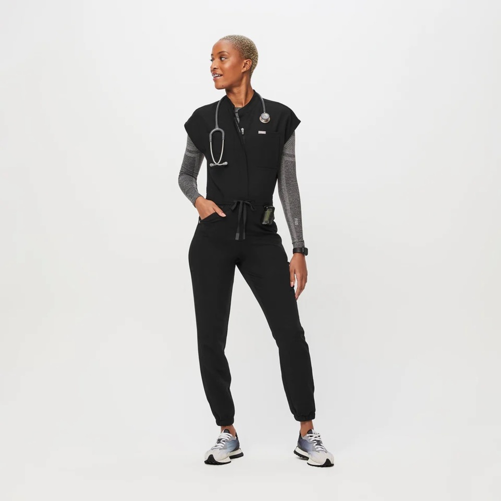 Figs Rafaela cargo jumpsuit. Black. Size S.